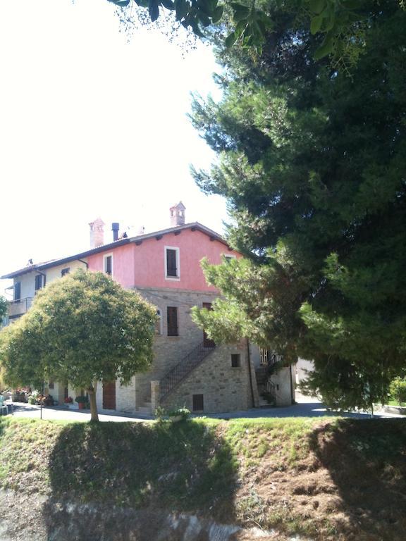 La Casa Di Ercole Hotel Bevagna Bagian luar foto