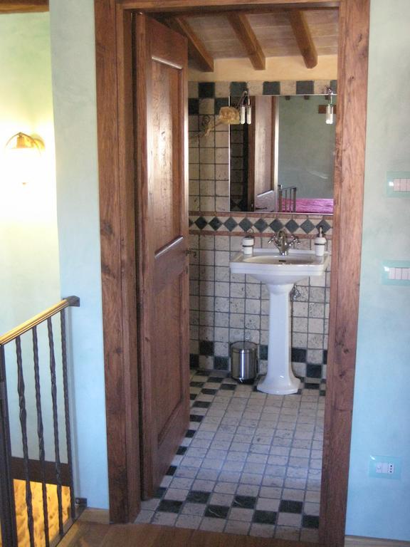 La Casa Di Ercole Hotel Bevagna Bagian luar foto