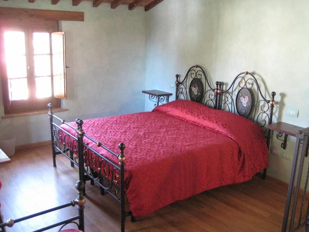 La Casa Di Ercole Hotel Bevagna Bagian luar foto