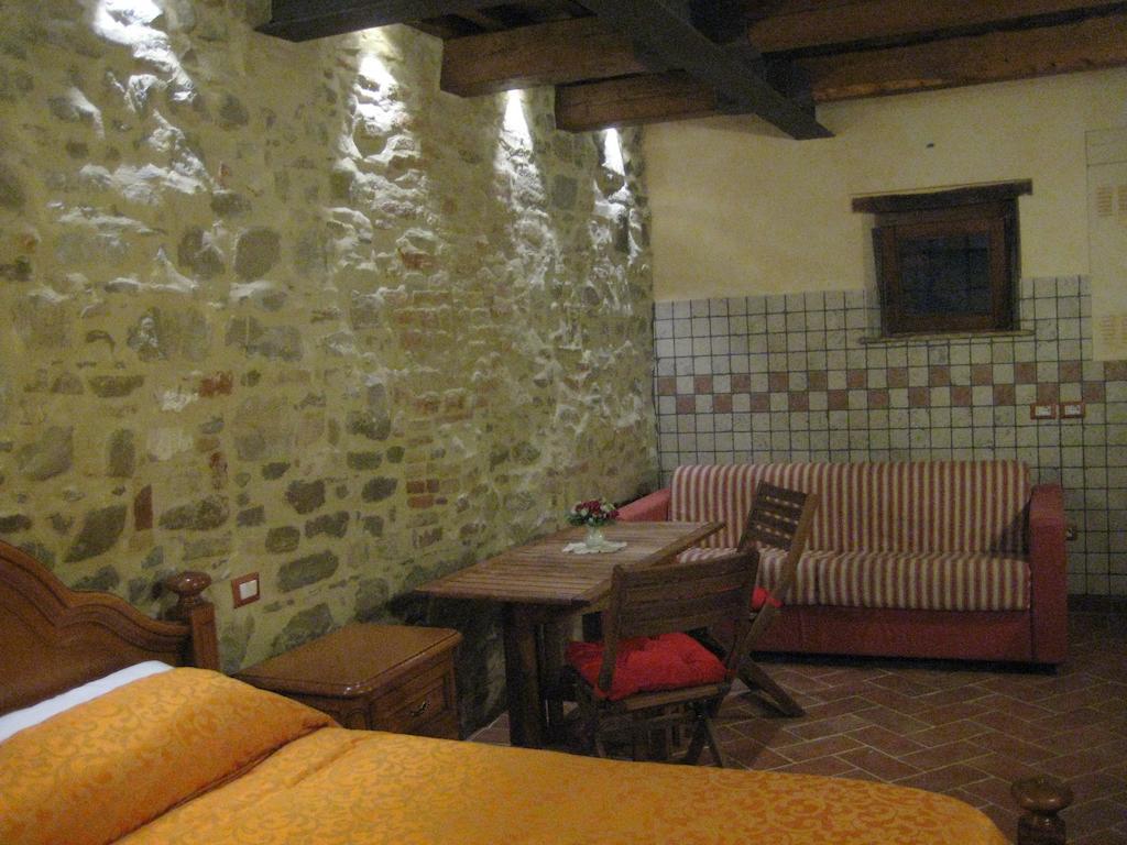 La Casa Di Ercole Hotel Bevagna Bagian luar foto